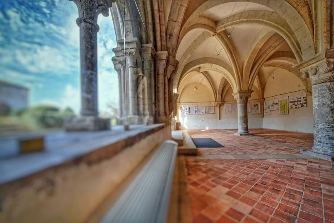 Abbaye Saint Gilbert Bed and Breakfast Buitenkant foto