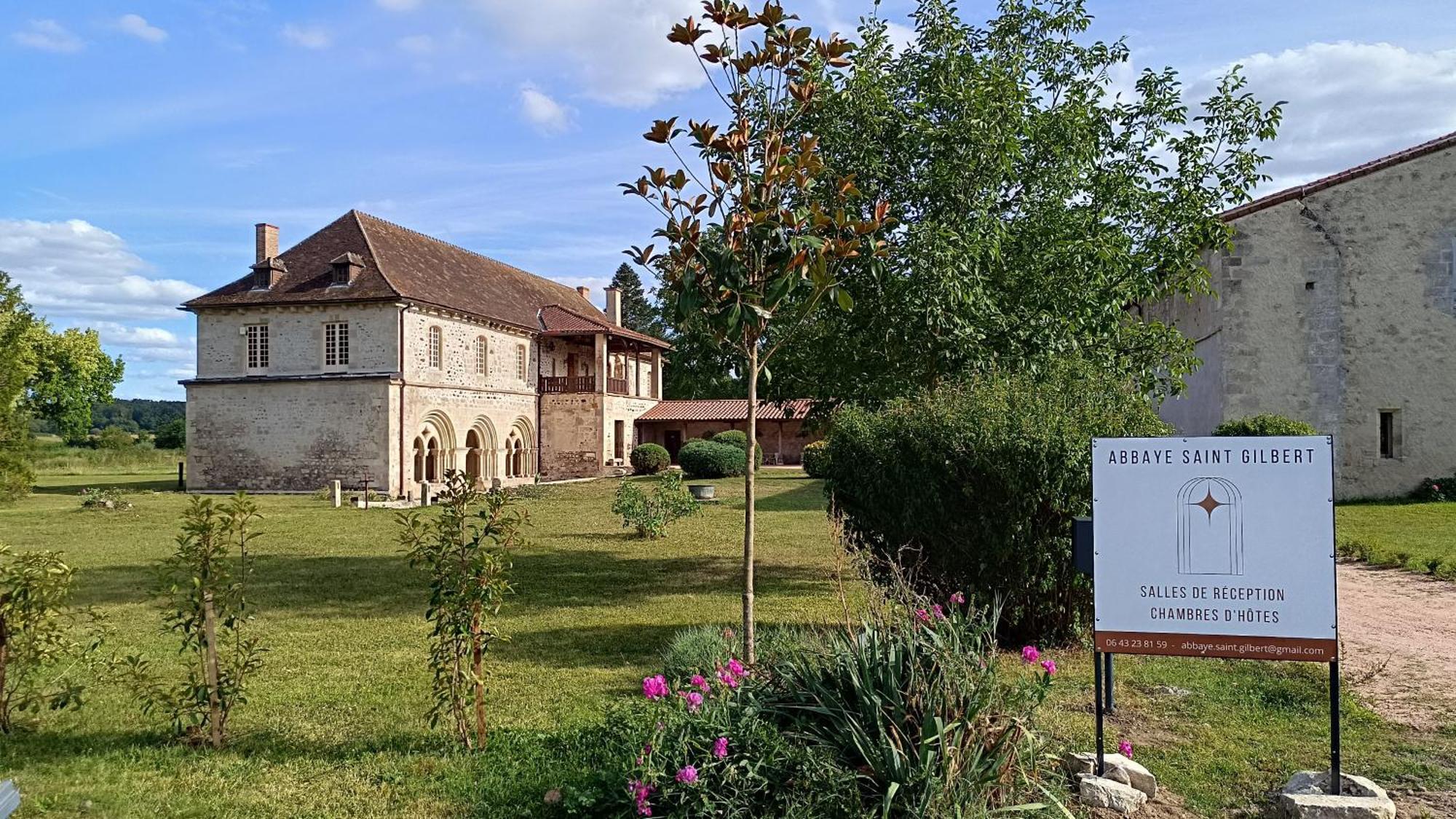 Abbaye Saint Gilbert Bed and Breakfast Buitenkant foto