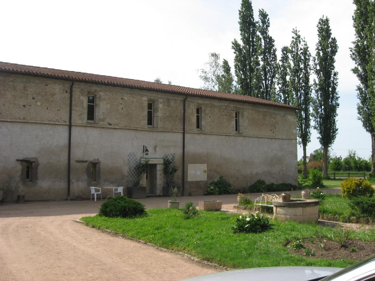 Abbaye Saint Gilbert Bed and Breakfast Buitenkant foto